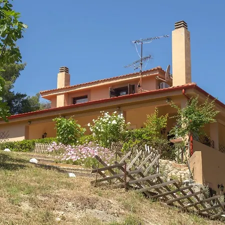 On The Hill Near The Sea * Σίβηρη